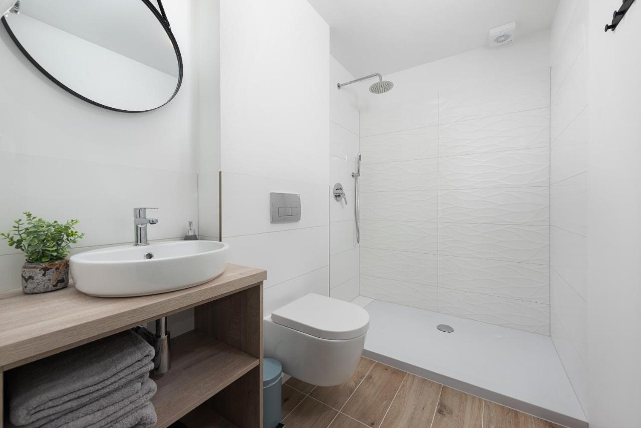 Roza Baltyku - Apartamenty I Pokoje A Debki Bagian luar foto