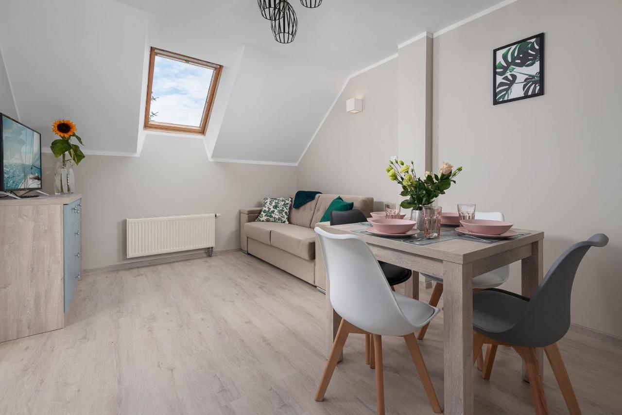 Roza Baltyku - Apartamenty I Pokoje A Debki Bagian luar foto
