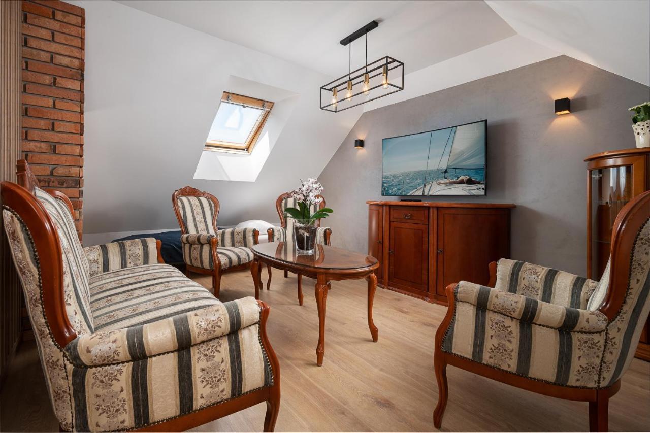 Roza Baltyku - Apartamenty I Pokoje A Debki Bagian luar foto