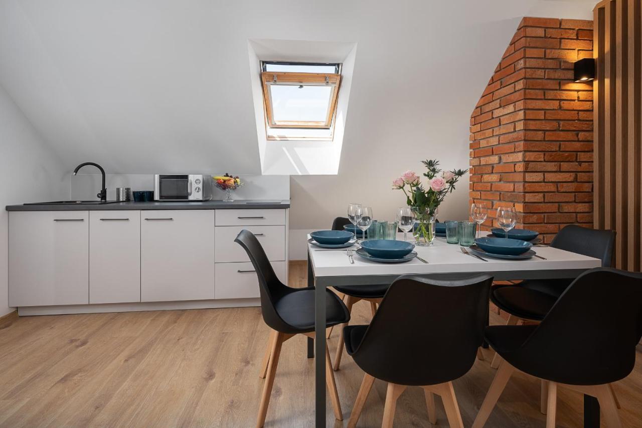 Roza Baltyku - Apartamenty I Pokoje A Debki Bagian luar foto