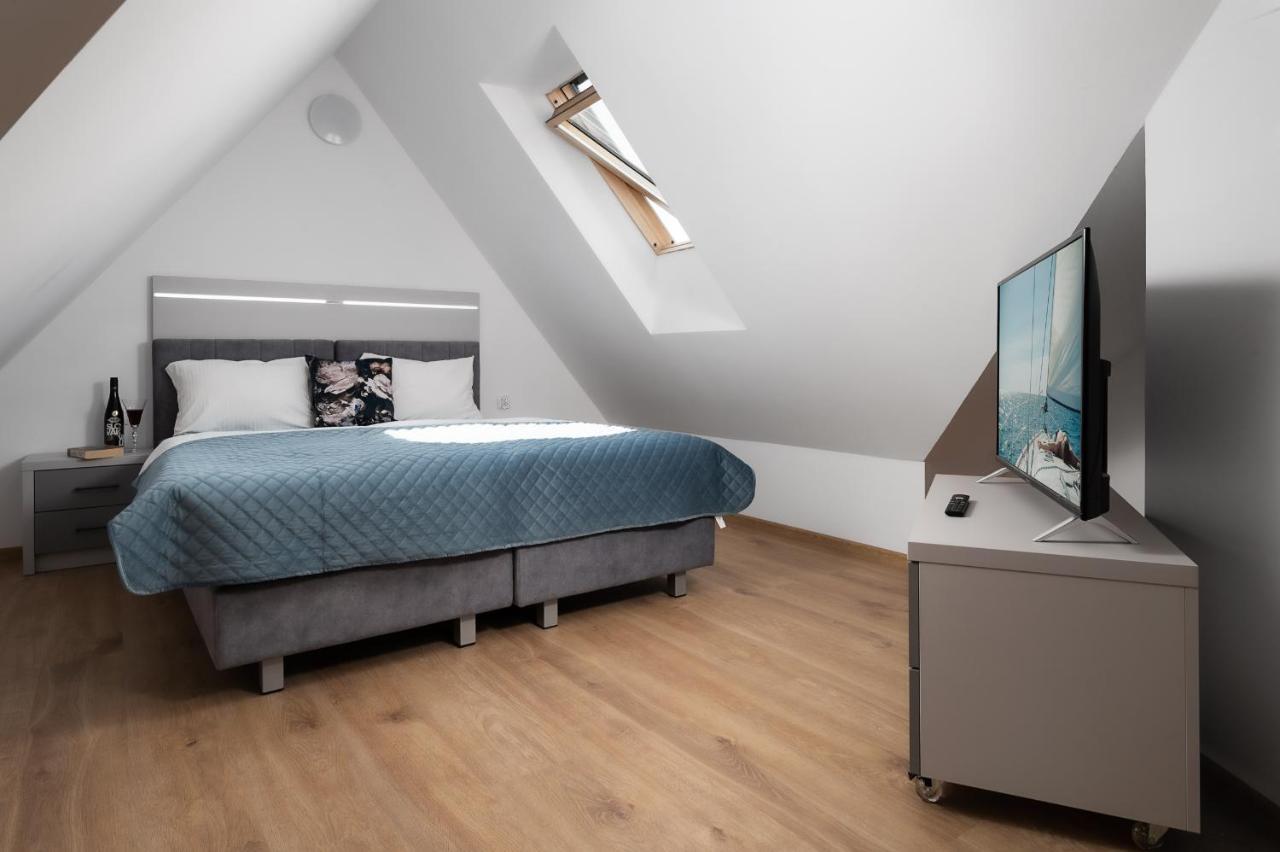 Roza Baltyku - Apartamenty I Pokoje A Debki Bagian luar foto