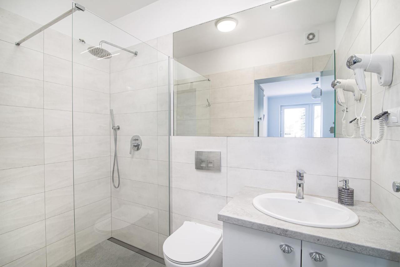 Roza Baltyku - Apartamenty I Pokoje A Debki Bagian luar foto
