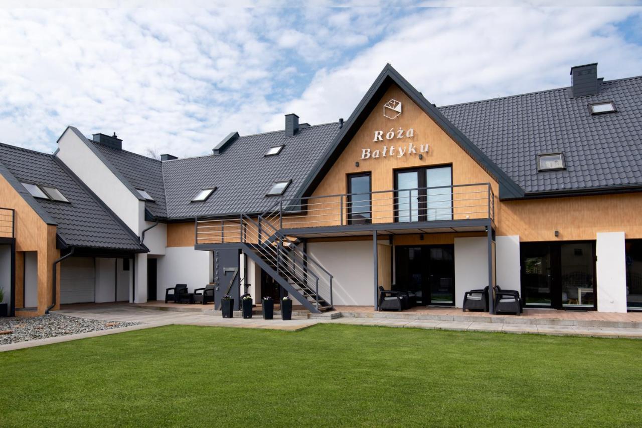 Roza Baltyku - Apartamenty I Pokoje A Debki Bagian luar foto